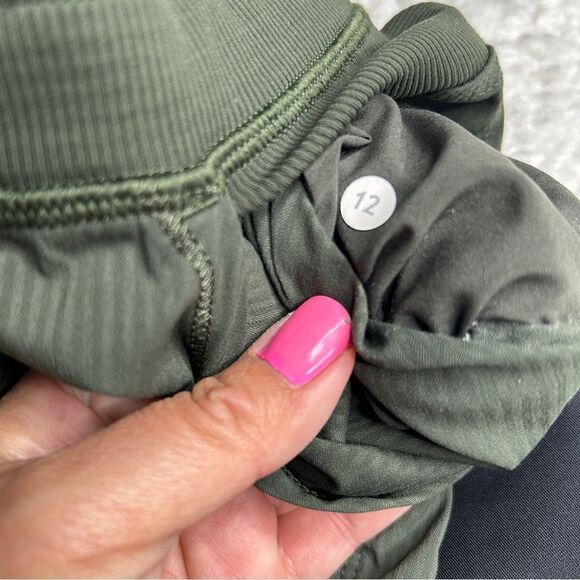 Lululemon Street To Studio Pant Mid Rise Gator Green - Picture 5 of 14